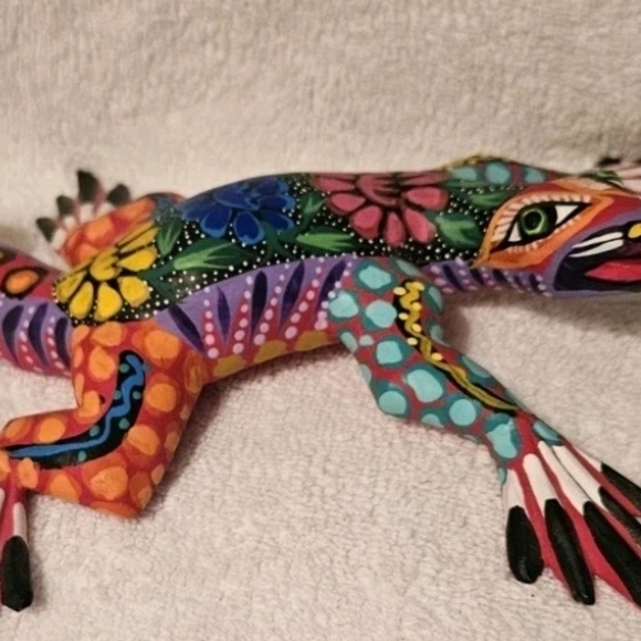 Large Oaxacan Lizard Mexican Folk Art Alebrije Hand Carved & Painted Signed - Picture 5 of 6